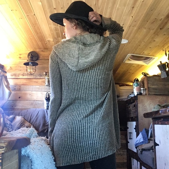 Boho Forest Green Cardigan Hooded Light Sweater - Picture 4 of 7